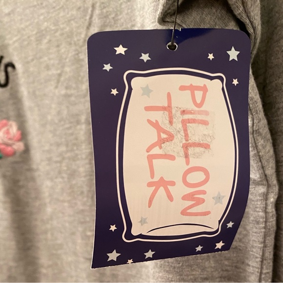 NWT Pillow Talk Women’s Size Large Nightgown in Grey with Embroidery on Front - Picture 7 of 10